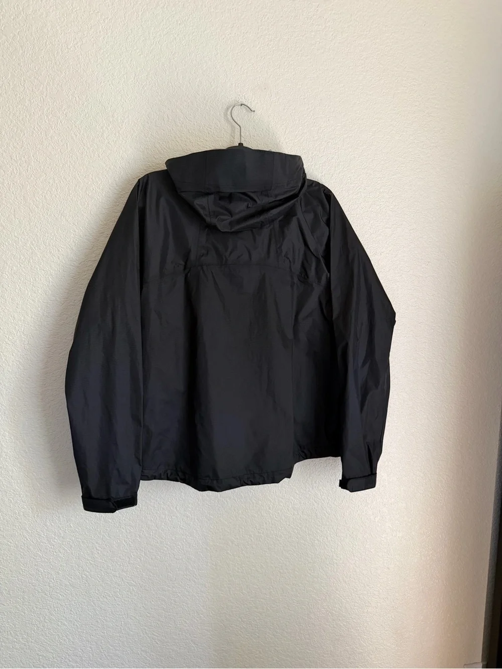 Rugged Exposure Men's Waterproof Packable Rain Jacket XS Black
